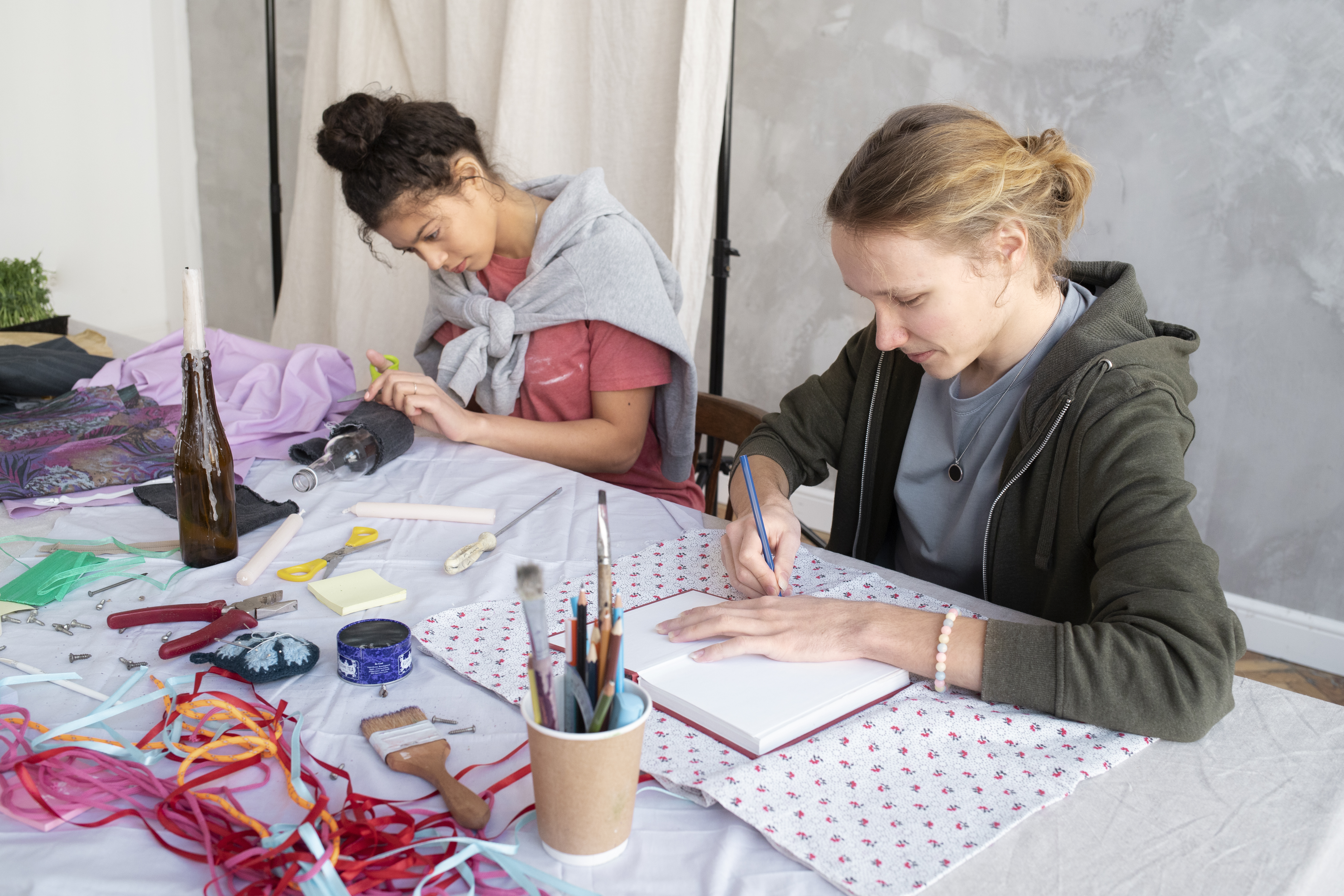 Groupe de personnes lors d'un atelier créatif